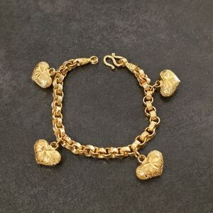 24K Thai Baht Gold-Plated Heart Charm Bracelet